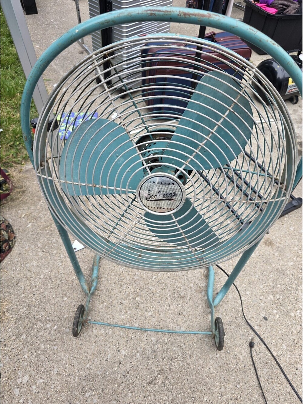 Vintage Emerson Electric Seabreeze Roll-About Adjustable 2-Speed Blue Metal Fan